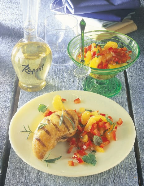 Gegrillte Hähnchenbrust mit Aprikosen-Paprika-Dip